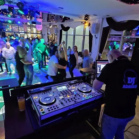 Guest house Konwaliowa Przystan 4*