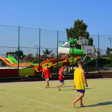 Konwaliowa Przystan Guest house 4*